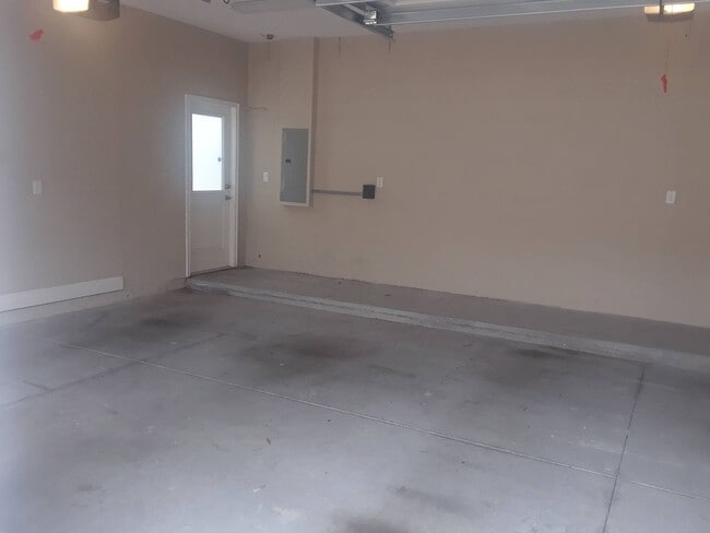 Photo - Modern Luxury Townhome in Prime Downtown Orlando Location