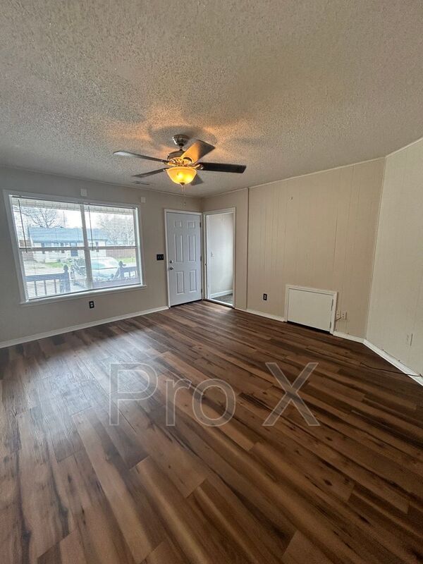 Building Photo - 1216 Highland Ave