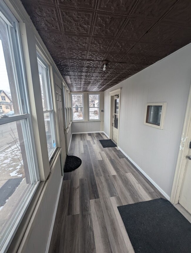 Building Photo - 2743 Grand St NE