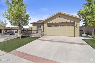 Building Photo - 4828 Guillermo Espinoza St