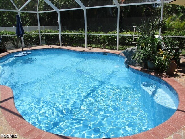Foto del edificio - 613 SE 2nd Terrace