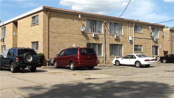 Foto del edificio - 11160 E 7 Mile Rd