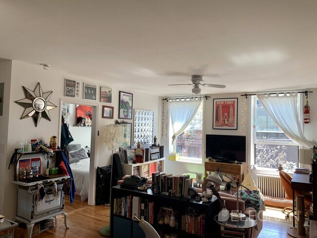 Foto del edificio - 122 Dikeman St