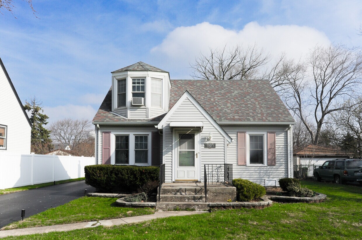 Foto principal - 6828 97th St