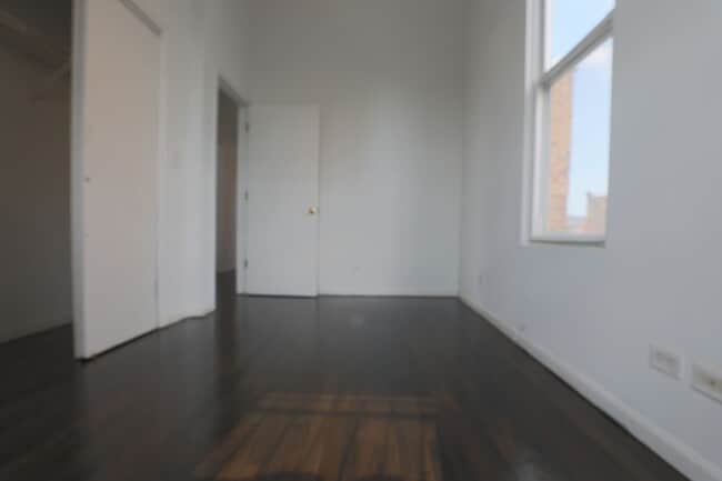 Building Photo - 3328 N Clark St