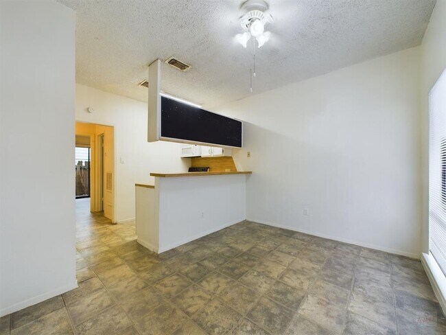 Building Photo - 2815 Rio Grande St