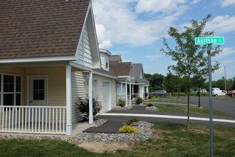 The Spinney at Van Dyke Rentals - Delmar, NY | Apartments.com