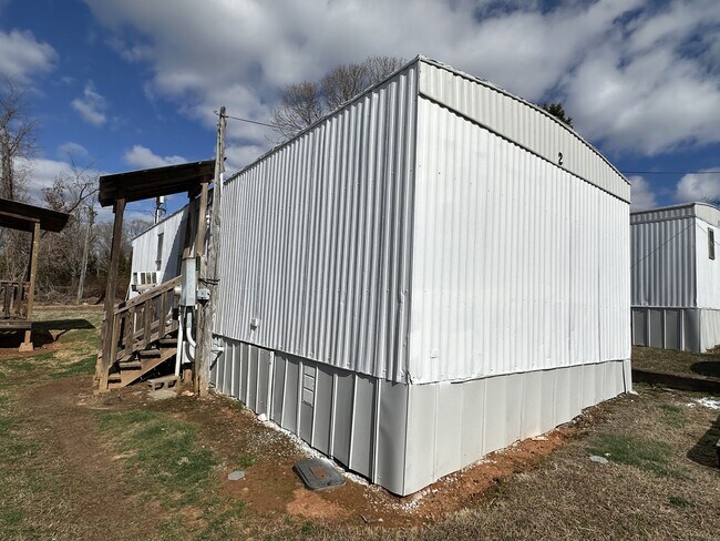 Foto del edificio - 7150 Seward Cir