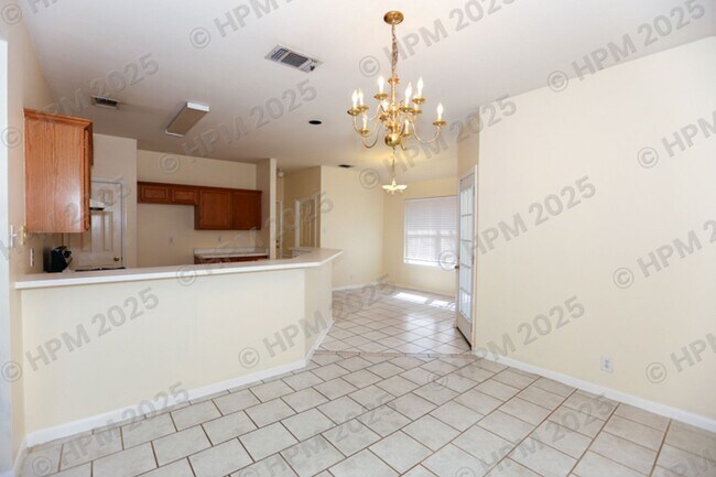 Foto del edificio - 4515 Empress Woods