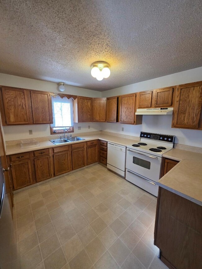 Foto del edificio - 2948 Warwick Lp