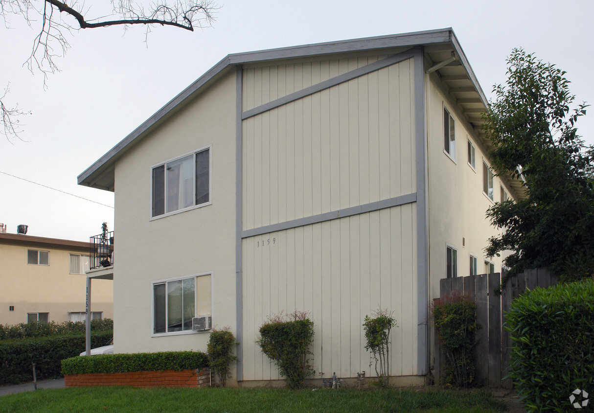 Building Photo - 1159 W Hamilton Ave