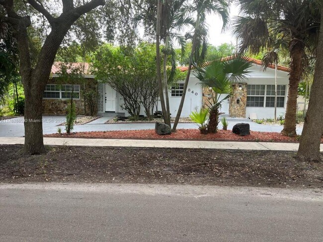 3 bedroom in North Miami FL 33162 - 3 bedroom in North Miami FL 33162 House