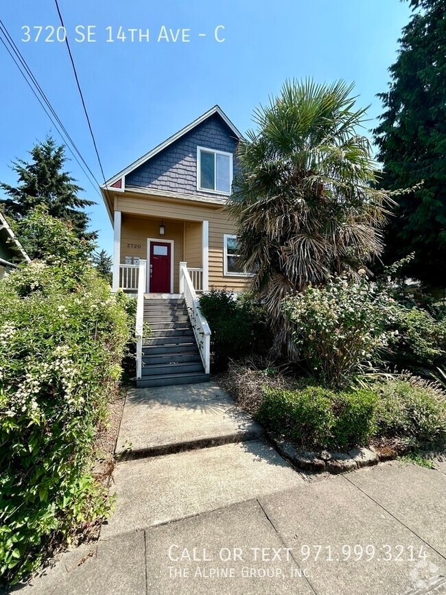 Building Photo - 3720 SE 14th Ave