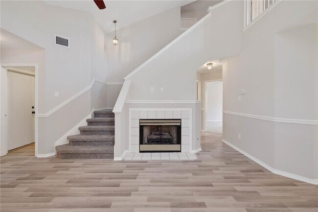 Foto del edificio - 2610 Hutton Ln