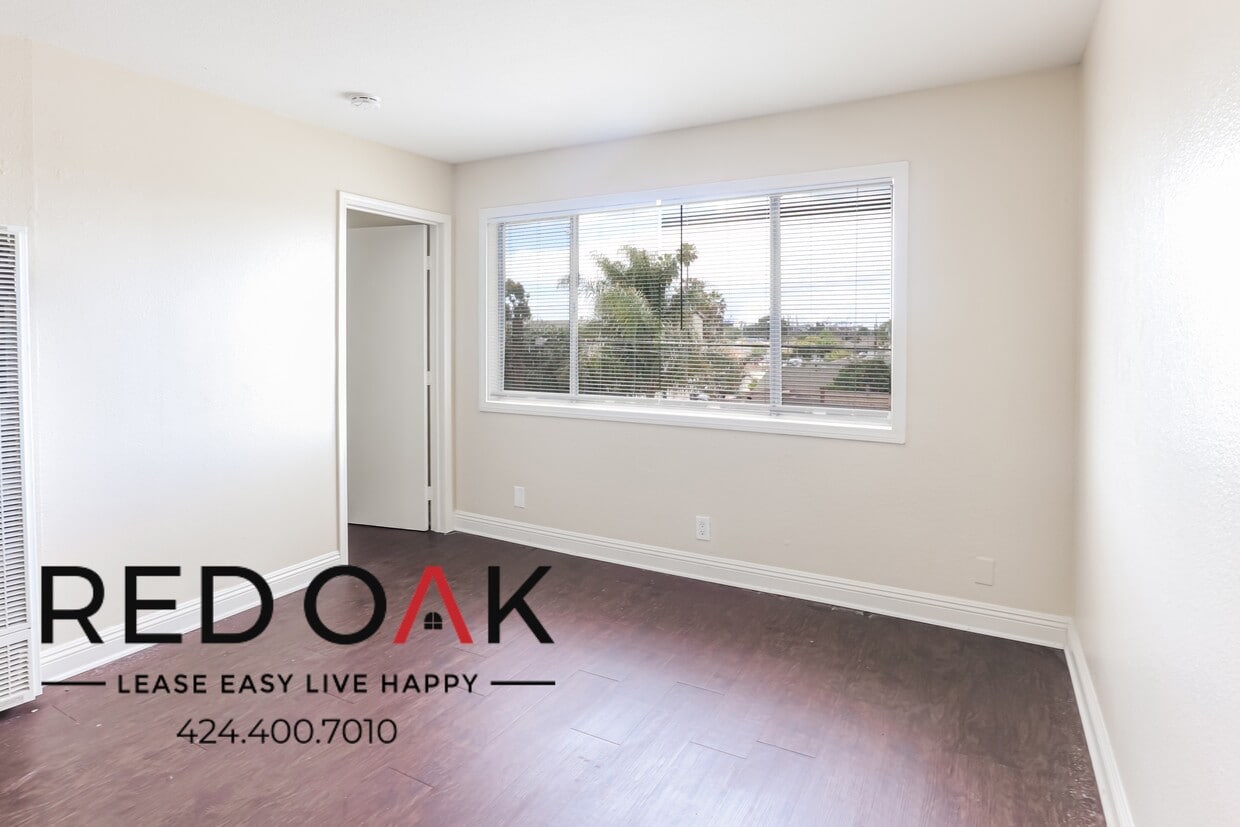 808 W Anaheim St Unit 111, Los Angeles, CA 90744 Condo for Rent in
