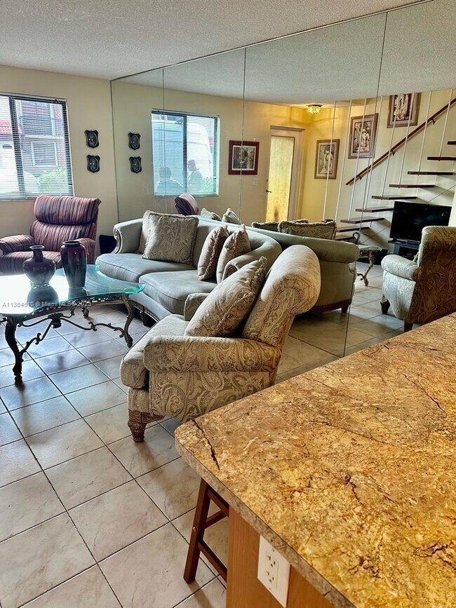 Foto del edificio - 1801 SW 107th Ave