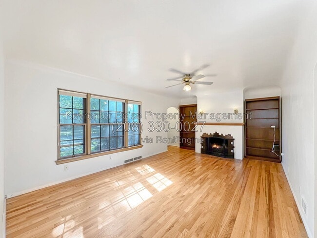 Building Photo - 1203 N 8th St