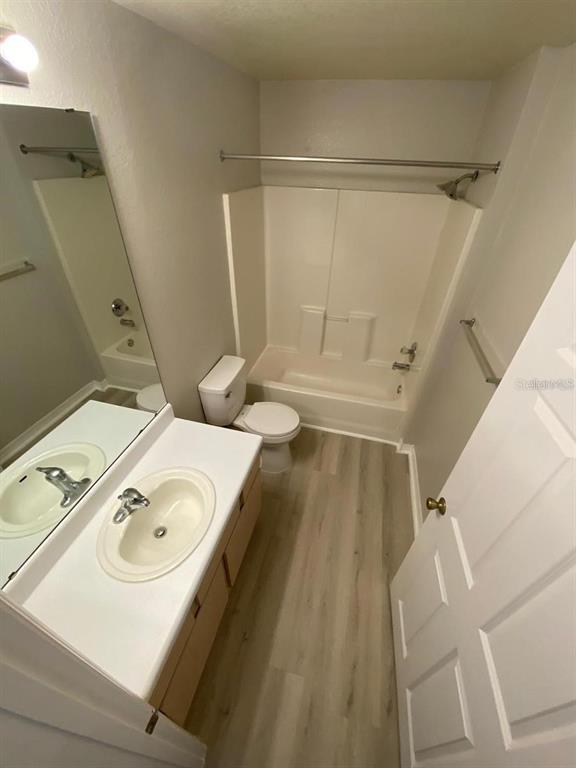 5455 Vineland Rd Unit 3108, Orlando, FL 32811 Room for Rent in