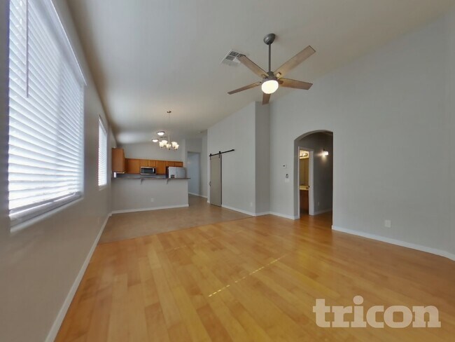 Foto del edificio - 17220 W Lundberg St