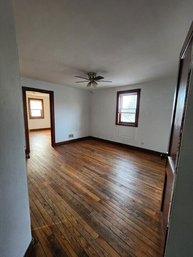 212 S Chestnut St Unit 3, Collinsville, IL 62234 212 S Chestnut St