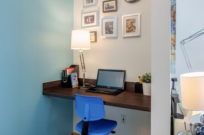 2BR, 2BA - 1,119SF - Living Room - Block 32 at RiNo