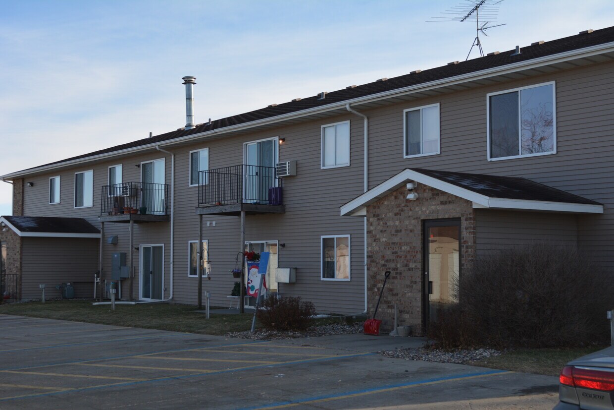 229 11th Ave Unit 203, Detroit Lakes, MN 56501 Apartment for Rent in Detroit Lakes, MN