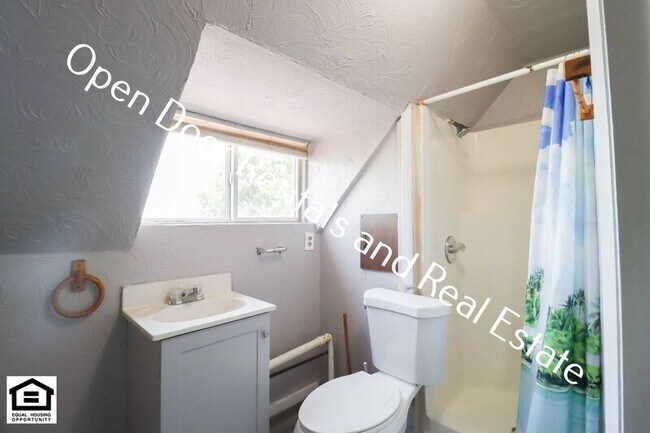 Foto del edificio - 109 S State St