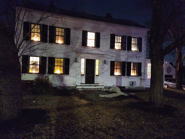 Building Photo - 34 Springs Rd