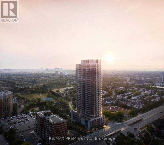 Building Photo - 1 Fairview Rd E