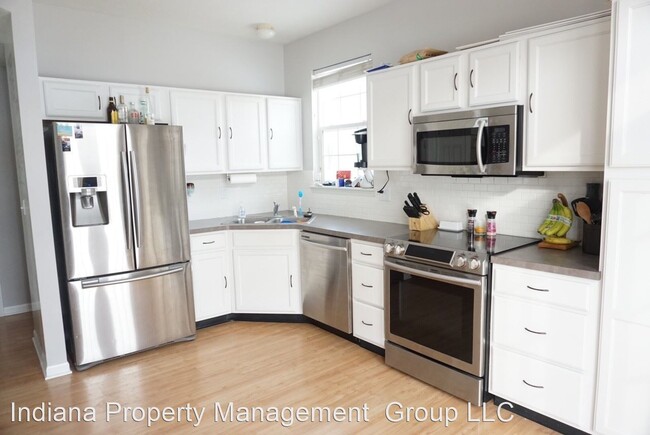 Building Photo - 3 br, 2.5 bath House - 10561 Sand Creek Blvd