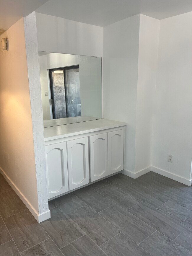 Foto del edificio - 2320 N 52nd St