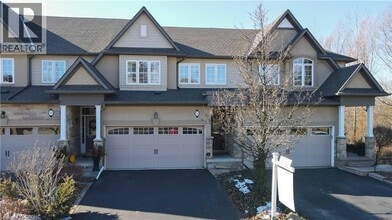 Building Photo - 58 Maplevale Dr