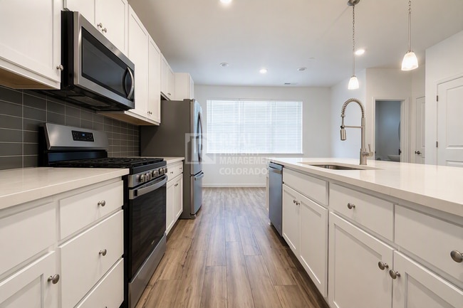 Foto del edificio - 6884 Merseyside Ln