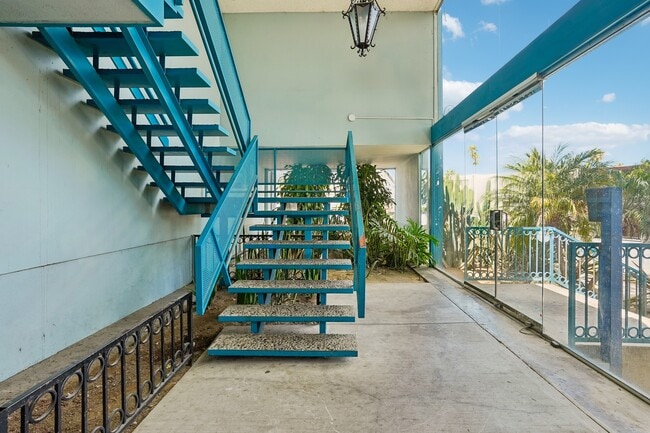 Building Photo - 4818 Tacana St.