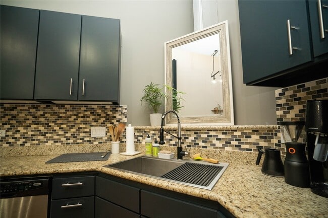 Foto del edificio - 1312 Live Oak St