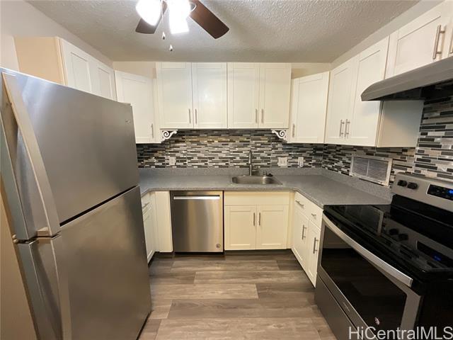 Building Photo - 1600 Wilikina Dr