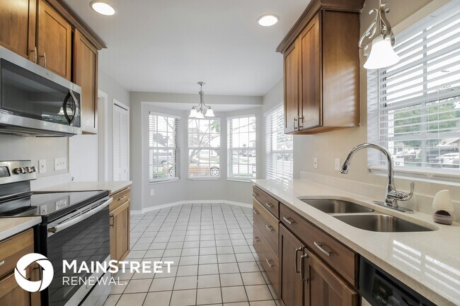 Foto del edificio - 4000 Downey Ct