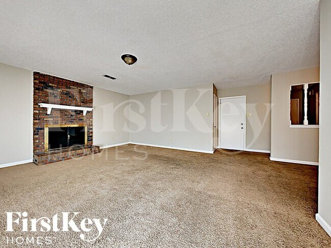 Foto del edificio - 6773 Rockbrook Dr