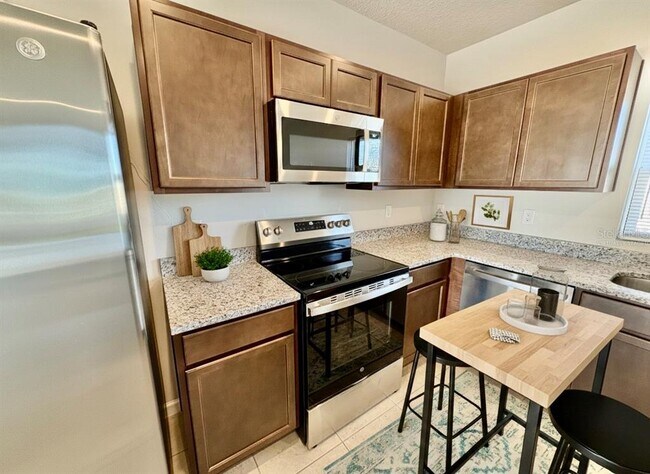 Foto del edificio - 1221 Lexington Ln