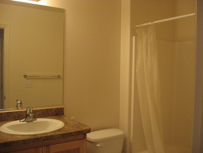 Building Photo - 255 N Beacon Dr