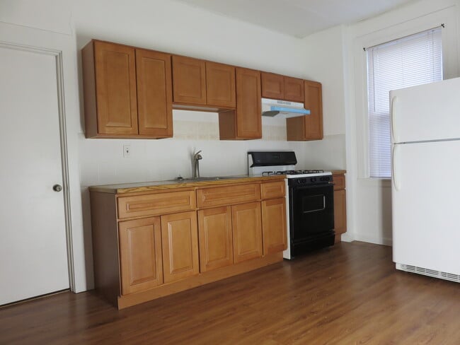 Building Photo - 285 Fayette St