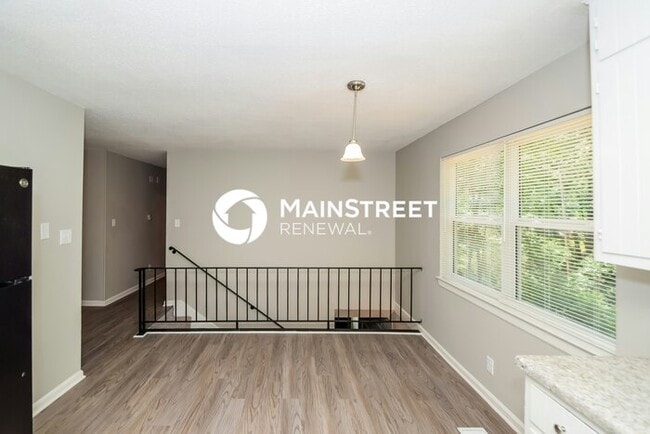 Foto del edificio - 4 Bedroom Pet-Friendly Home in Birmingham,...