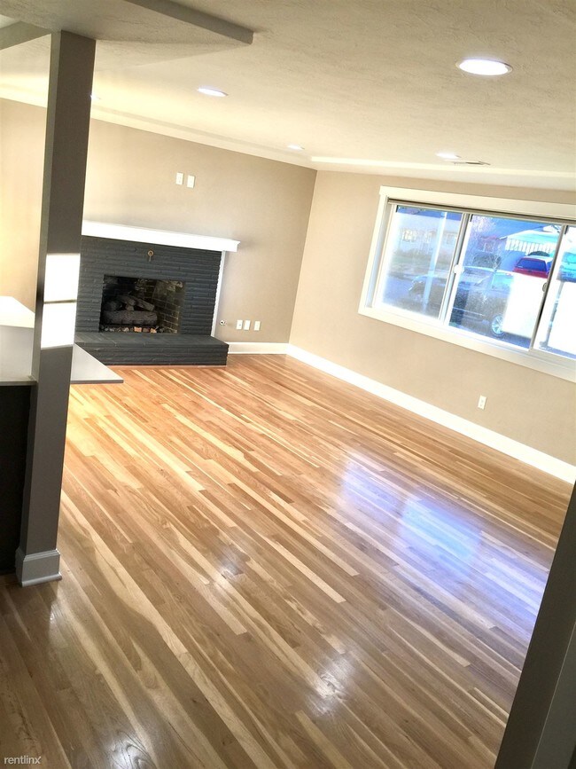 Foto del edificio - 3 br, 1.5 bath House - 7572 Carolina Lane