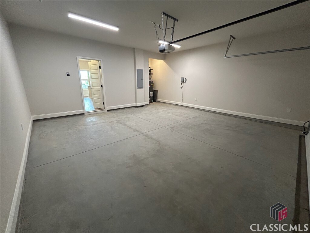 Foto principal - 305 Ridge Pointe Drive