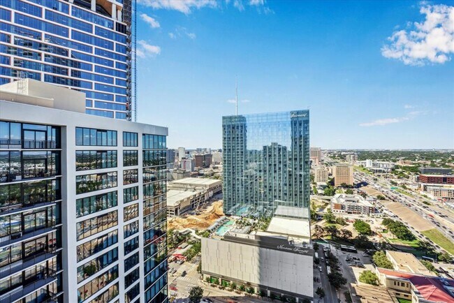 Foto del edificio - 610 Davis St