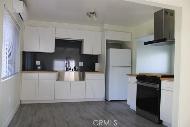 Foto del edificio - 11215 Dalwood Ave