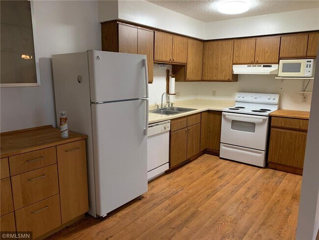 Building Photo - 4468 Cinnamon Ridge Cir