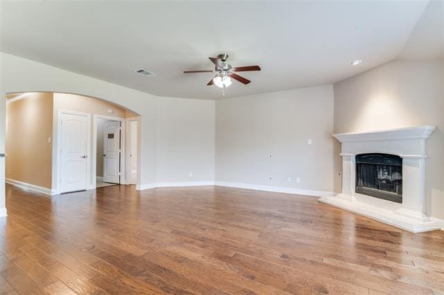 Foto del edificio - 495 Chandler Ct