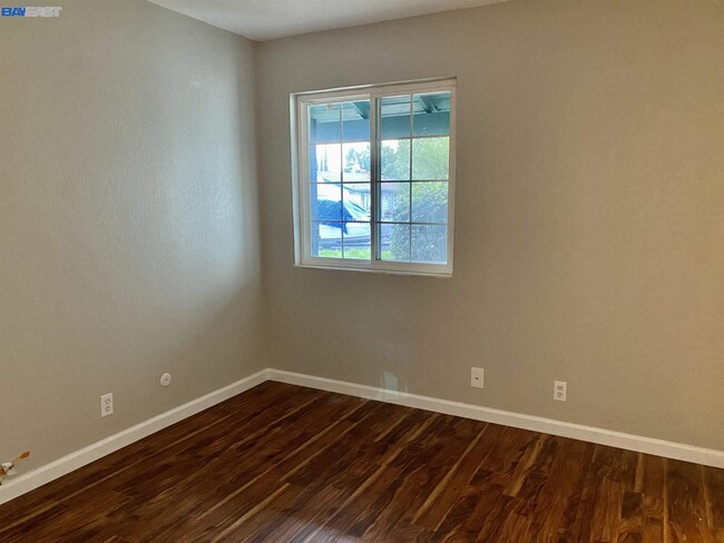 Foto del edificio - 2103 Jefferson Way