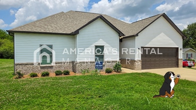 Building Photo - 41 Whitehall Cir